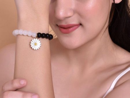 VOJ Black White Beads White Flower Elastic Bracelet For Cheap