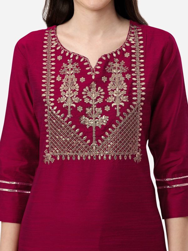 HERE&NOW Women Magenta & Golden Floral Embroidered Kurta Fashion