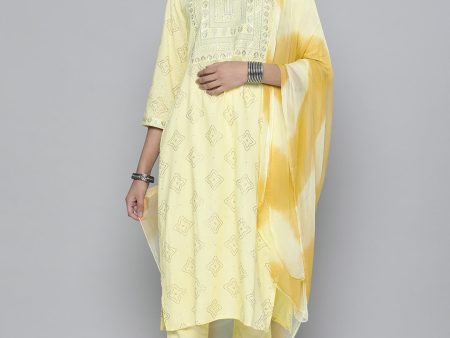 HERE&NOW Women Embroidered Kurta with Trousers & Dupatta For Discount